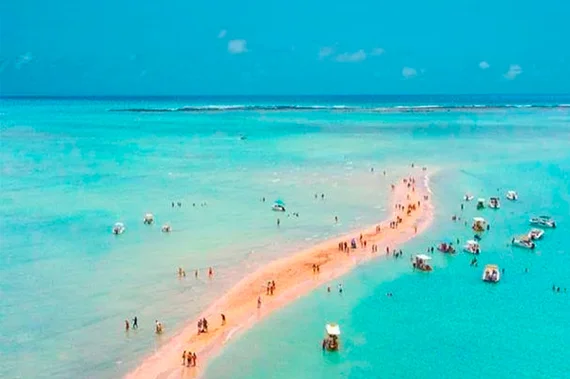 Praia de Barra Grande e o Caminho de Moisés em Maragogi